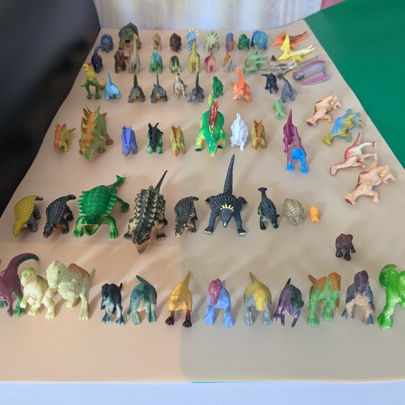 70+ Bundle of Rubber & Plastic Toy Dinosaurs - Picture 5 of 16